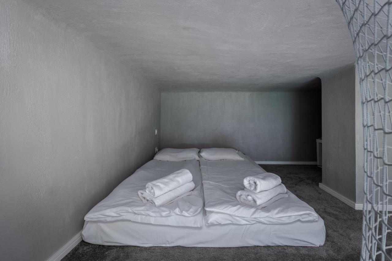 Parkside Fresh Apartments - Old Town Guesthouse - By Upstairs Krakau Buitenkant foto