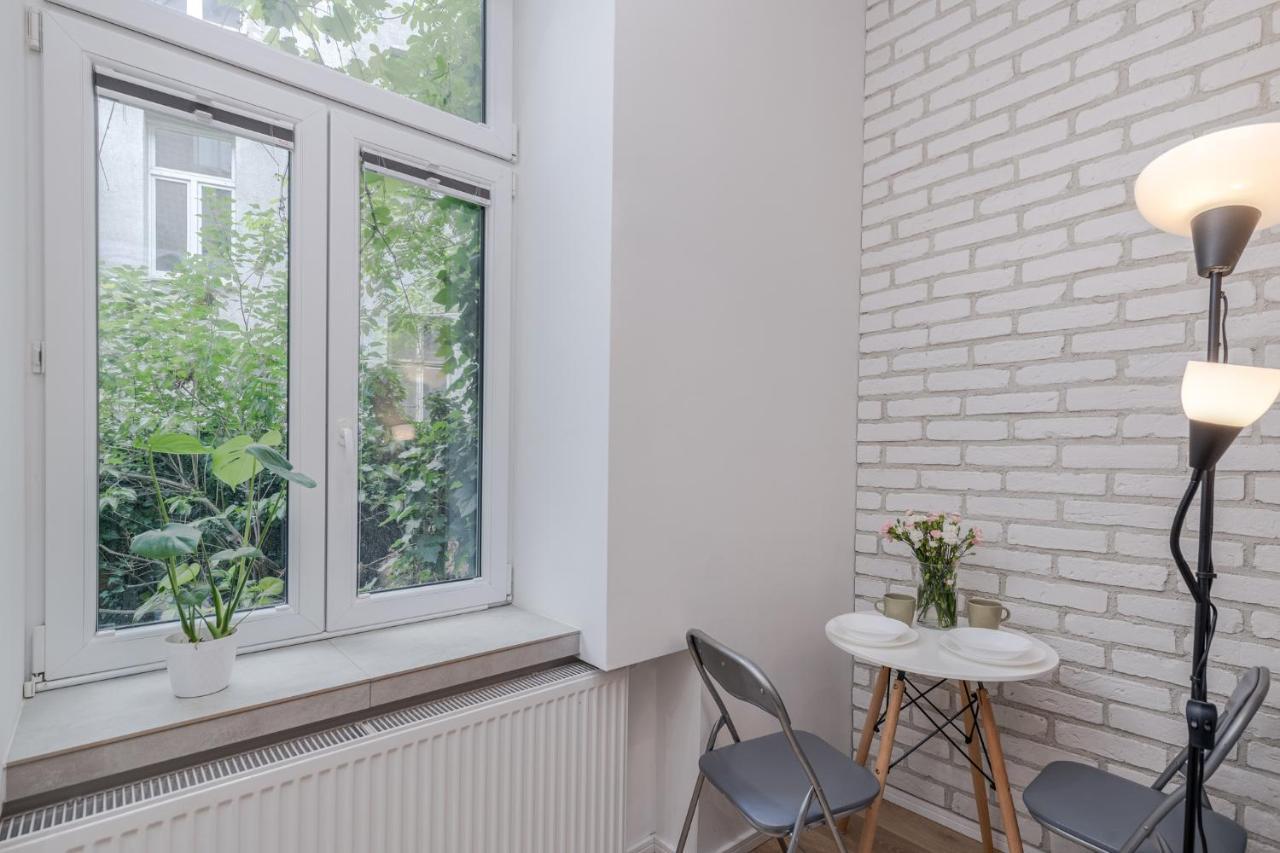 Parkside Fresh Apartments - Old Town Guesthouse - By Upstairs Krakau Buitenkant foto