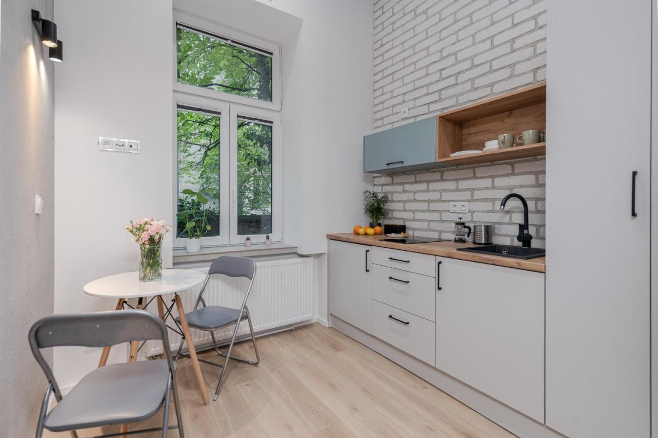 Parkside Fresh Apartments - Old Town Guesthouse - By Upstairs Krakau Buitenkant foto